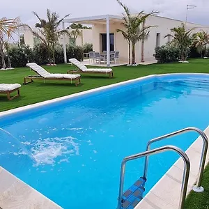  Villa Gisira - Luxury